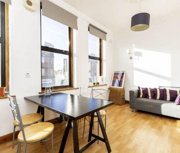 2 bedroom flat to rent - Photo 4