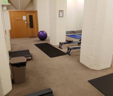 Charming Furnished Apartment for Rent - Photo 6