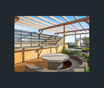 A Masterpiece of Modern Living - Photo 4