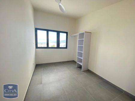 Appartement à louer 4 pièces 80.8m² - Photo 2