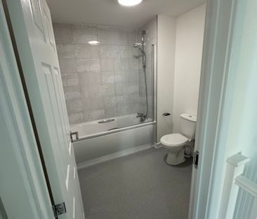 Red Hand Close, Burton upon Trent, Staffordshire, DE14 1FB - Photo 5