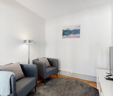 Bel appartement meublé au coeur d'un quartier animé ! - Photo 2