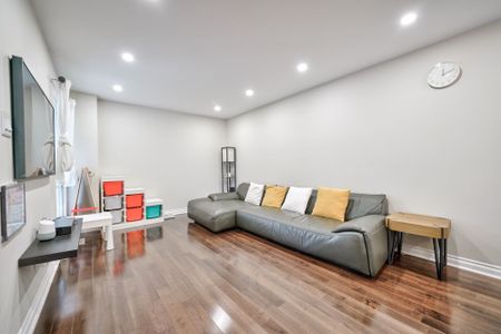 For Lease - 105 Patrice Crescent, Vaughan, Ontario - Photo 4