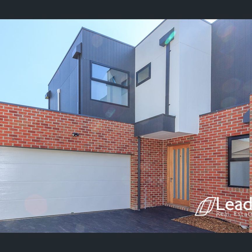 3/18 NORTH CRESCENT, Heidelberg West, Vic 3081 - Photo 1