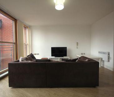 2 bedroom flat to rent - Photo 1