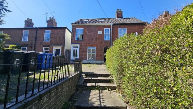5 bedroom terraced house to rent - Photo 1