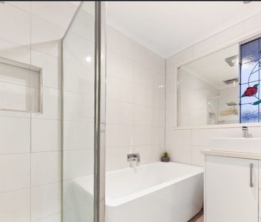 Cozy family home in central location! - Photo 6