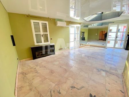 Location Appartement 4 pièces 179m² SETE 34200 - Photo 3