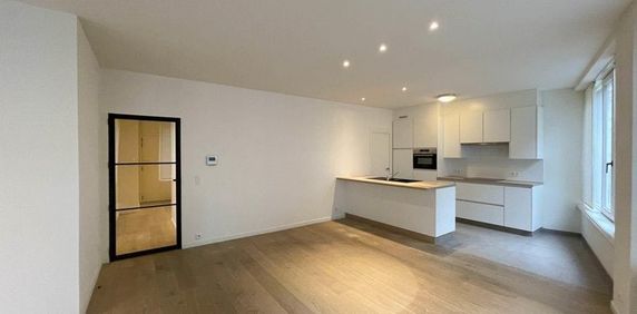 Appartement te huur in Kortrijk voor € 800 met 2 slaapkamers - Foto 2