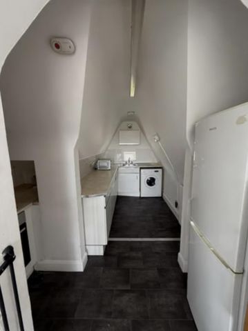 2 bedroom flat to rent - Photo 5