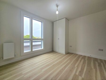 2 Bedroom Apartment, Norbury Avenue, London - Photo 3