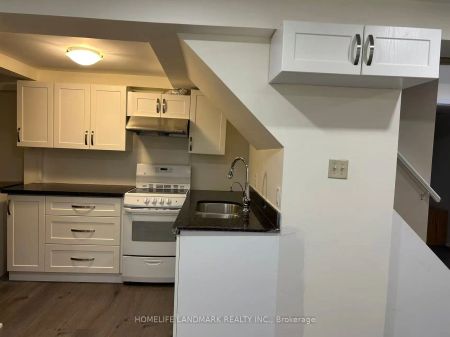 37 Allangrove Crescent #Basment - Photo 3