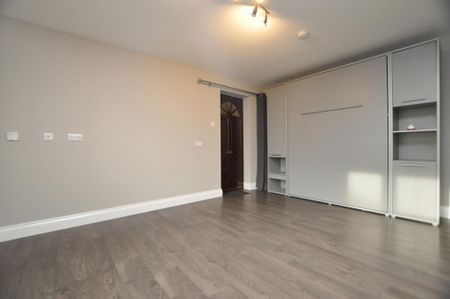 Studio to rent - Photo 2
