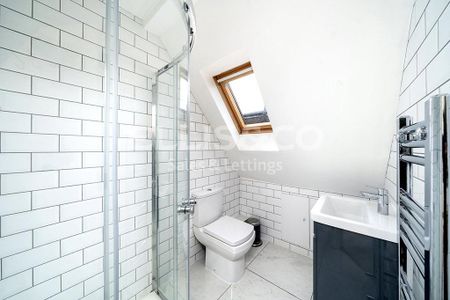 4 bedroom apartment to rent - Photo 4