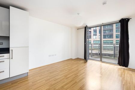 1 bedroom flat to rent - Photo 3