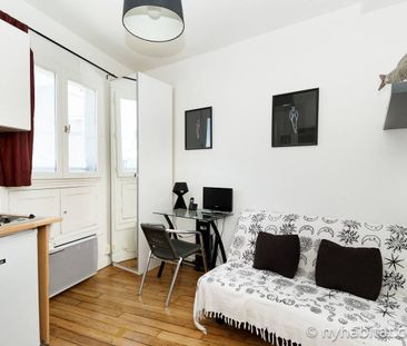 Logement à Paris, Location meublée - Photo 6