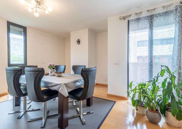 2 Bedroom Apartment with a view, Alto de Algés, Oeiras