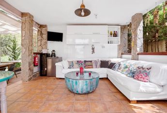 Villa for rent in Cumbre del Sol with 5 bedrooms