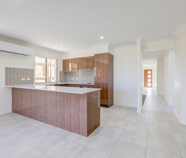 Family Home In Highlands Estate! - Photo 5