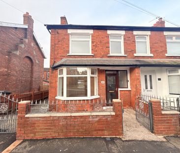 66 Connsbrook Avenue, Belfast BT4 1JW - Photo 4