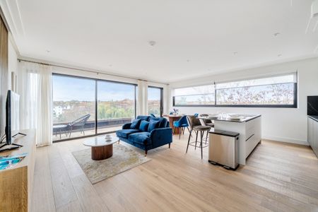 3 bedroom penthouse to rent - Photo 3