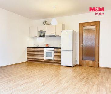 Pronájem bytu 1+kk 38 m² - Photo 2