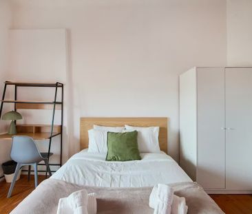 Rua de São Bento, Lisbon, Lisbon 1200 - Photo 3