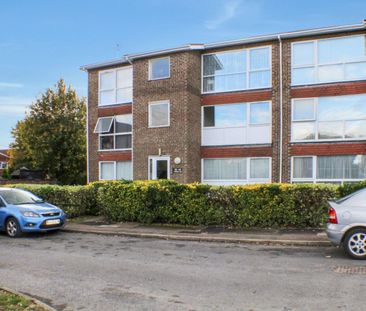 Berners Way, Broxbourne - Photo 1