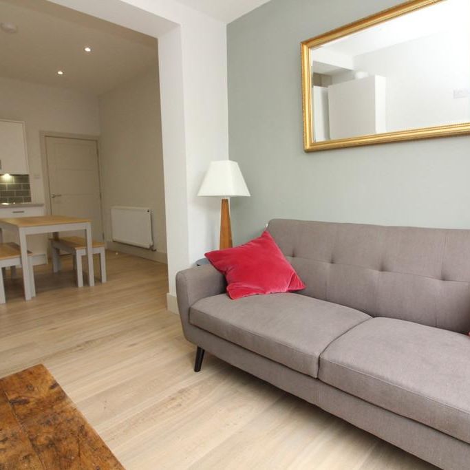 1 bedroom in a house share to rent - Photo 1