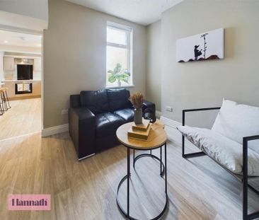 Room 5, 46 Portmore Street, Portadown, Craigavon, BT62 3NF - Photo 3