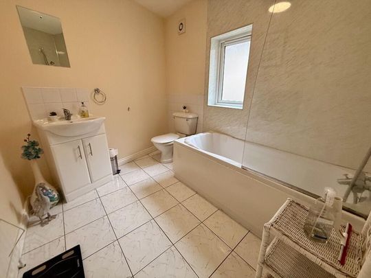 75 Fitzwilliam Street, Belfast, BT9 6AX - Photo 1