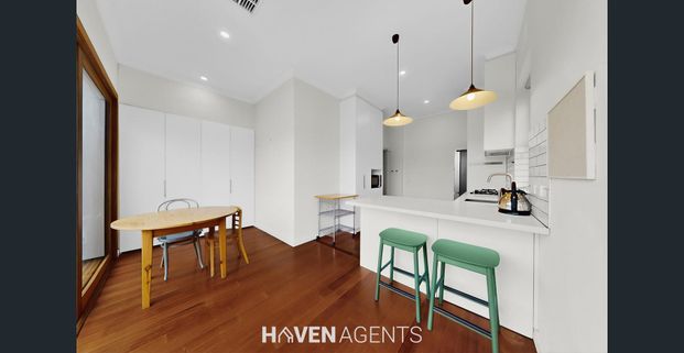 CHARMING TWO-BEDROOM HOME WITH PRIVATE COURTYARD IN PRIME ELSTERNWICK LOCATION ** HAVEN AGENTS - Photo 1