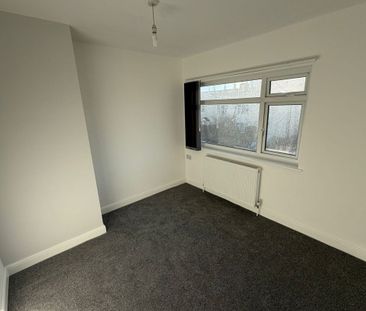 South Avenue - Photo 4