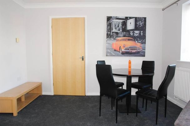 2 Bedroom Apartment - Photo 1