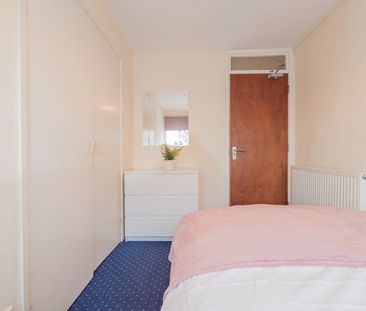 Room in a Shared House, Bulmershe Road, RG1 - Photo 2