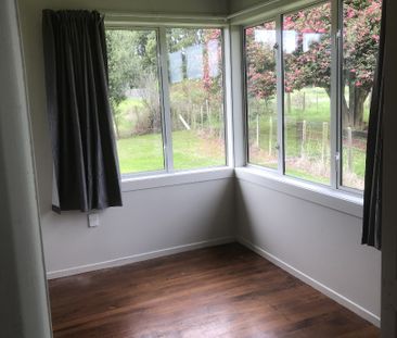 This home is need of a family, it has three bedrooms - one is of si... - Photo 3