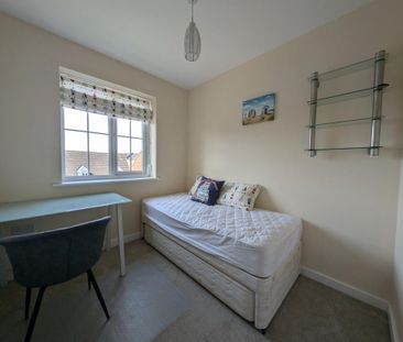 2 bedroom flat to rent - Photo 6