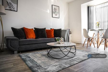 1 bedroom flat to rent - Photo 3