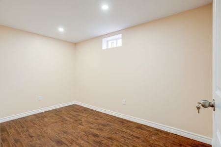 For Lease - 2454 Willowburne Drive Unit# Bsmt, Mississauga, Ontario - Photo 4