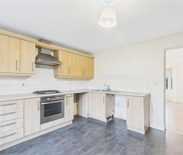 4 bedroom detached house to rent - Photo 6