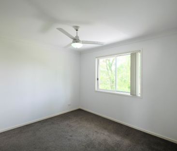 FOUR BEDROOM, 3 BATHROOM AIRCONDITIONED TOWNHOUSE - PERFECTLY LOCAT... - Photo 6