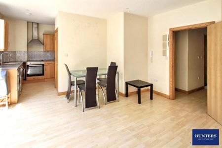 2 bedroom flat to rent - Photo 4
