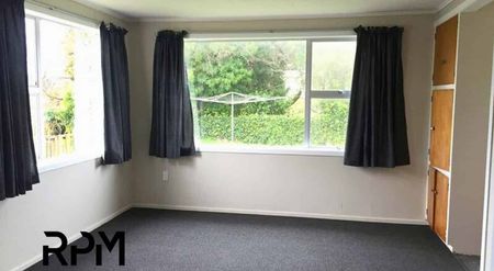 Charming 2BR Flat in Bell Block - Photo 5