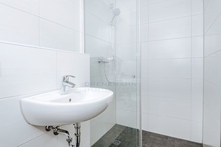 Moderne Doppelhaushälfte mit gehobener Ausstattung in Sanitz, mit Stellplatz - 15 km nach Rostock - Photo 4