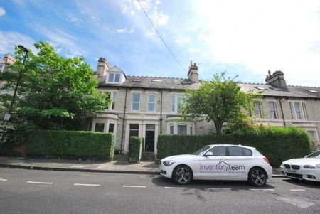 6 Bed - Manor House Road, Jesmond - Photo 3