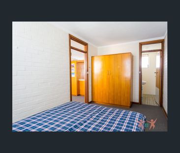 18/221 Clontarf Rd, Hamilton Hill, WA 6163 - Photo 2