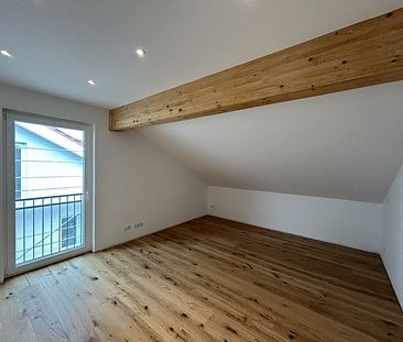 Exklusive Dachgeschosswohnung mit TG-Stellplatz – Wohnen in ruhiger und naturnaher Lageusiv - Photo 5