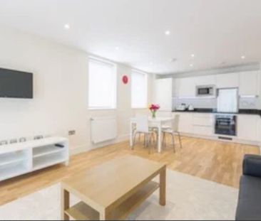 3 Bed Flat, Birkdale House, E14 - Photo 5
