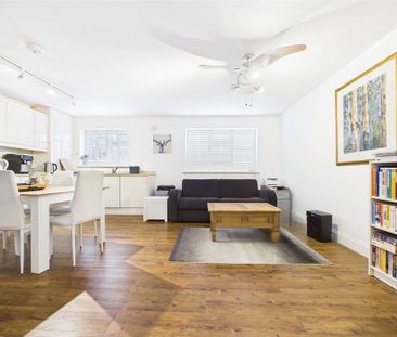 2 bedroom apartment to rent - Photo 6