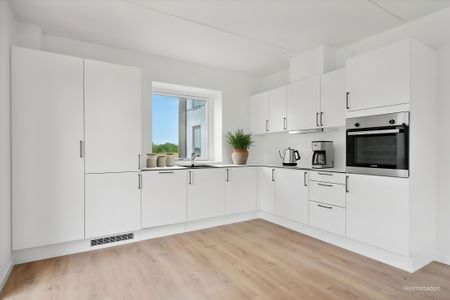 Skøn lejlighed med udsigt og stor tagterrasse - Photo 4